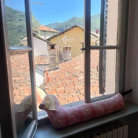 Semesterbostad Casa Curie Moltrasio