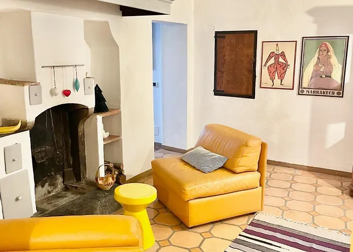 Casa Curiè * Moltrasio
